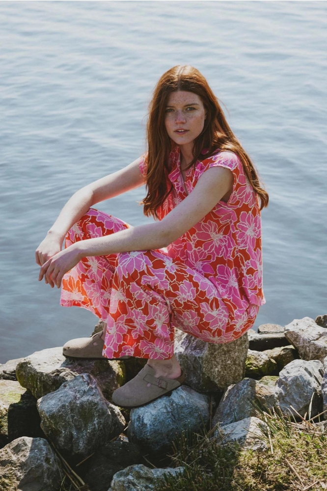 BROEK MET BLOEMEN PRINT 0303-068 7191 FEL ROZE/ORANJE